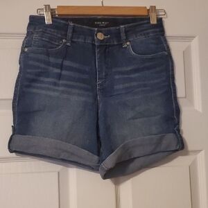Nine West shorts womens size 4 blue cuffed 5" inseam jean shorts